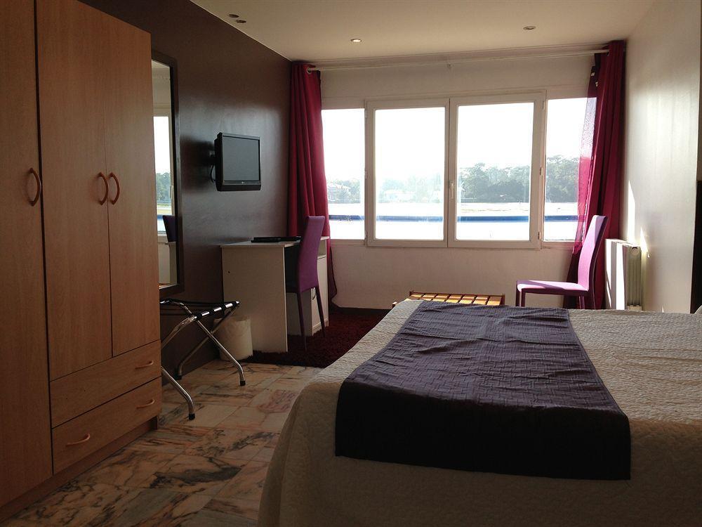Hotel Le Relais Du 3*